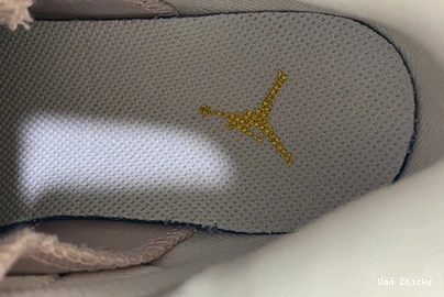 625 WMNS DH9696-100 Air Sleek 6 Hoops” Jordan “Gold 0701